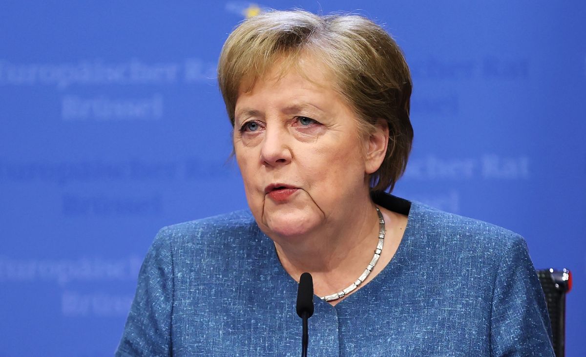 Merkels Block führt in Deutschland-Wahlumfrage mit 8 Punkten