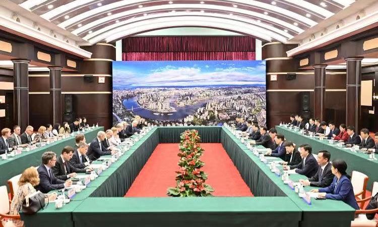 Deutsche Wirtschaftsführer lobten den Industriestandort Chongqing und forderten eine weitere Zusammenarbeit

