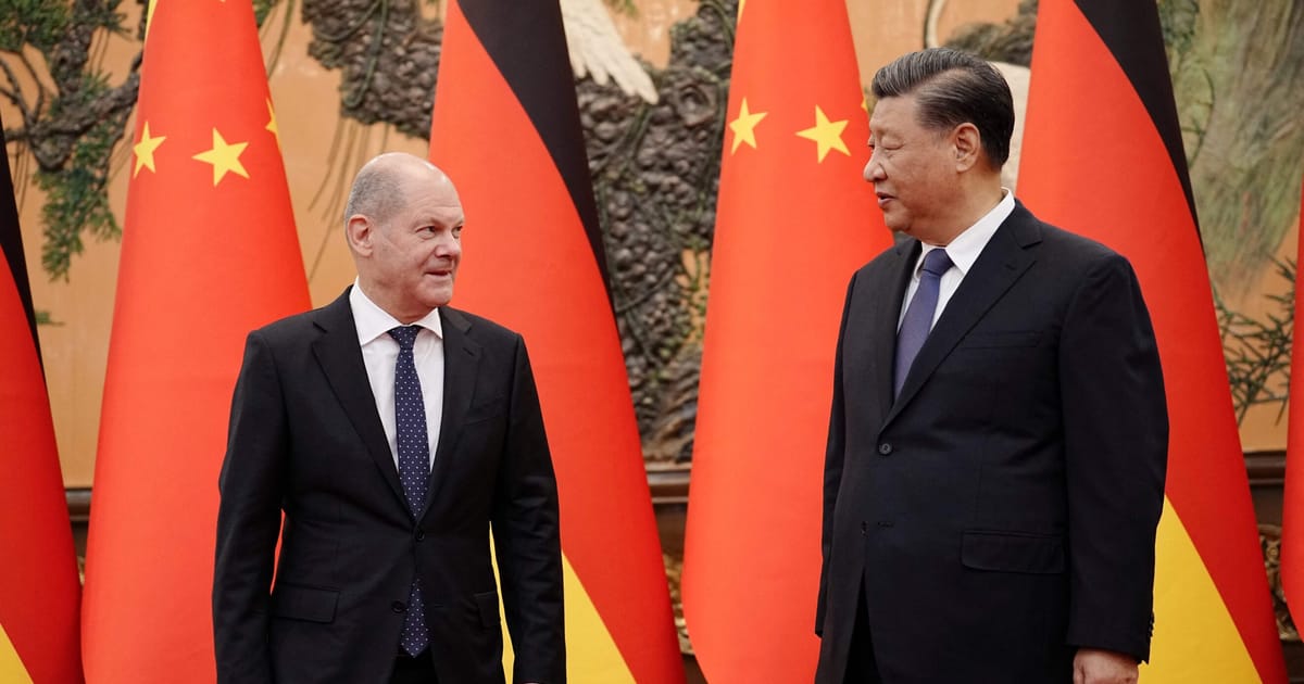 Warum verneigt sich Schulz in Deutschland vor dem chinesischen Drachen?